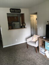 952 Bloomfield Village Blvd in Auburn Hills, MI - Building Photo - Building Photo