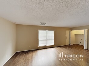 1610 Pilot Way in Garland, TX - Building Photo - Building Photo