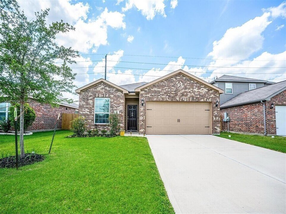 220 Elm Patch Dr in Katy, TX - Building Photo