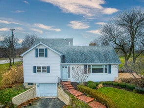 8400 151st St in Orland Park, IL - Building Photo - Building Photo