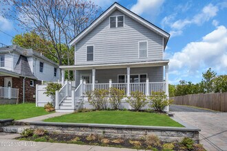 704 18th Ave in Belmar, NJ - Building Photo - Building Photo