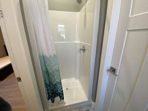 1801 Hallen Ave in Nanaimo, BC - Building Photo - Building Photo