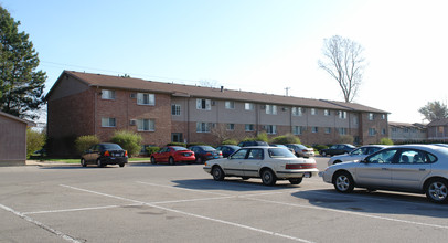 Valley Forge Apartments in East Lansing, MI - Building Photo - Building Photo