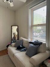 719 Oakdale W Ave, Unit ONE BED PLUS DEN-OFFICE in Chicago, IL - Building Photo - Building Photo