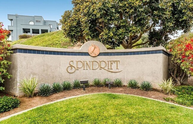 863 America Way in Del Mar, CA - Building Photo - Building Photo