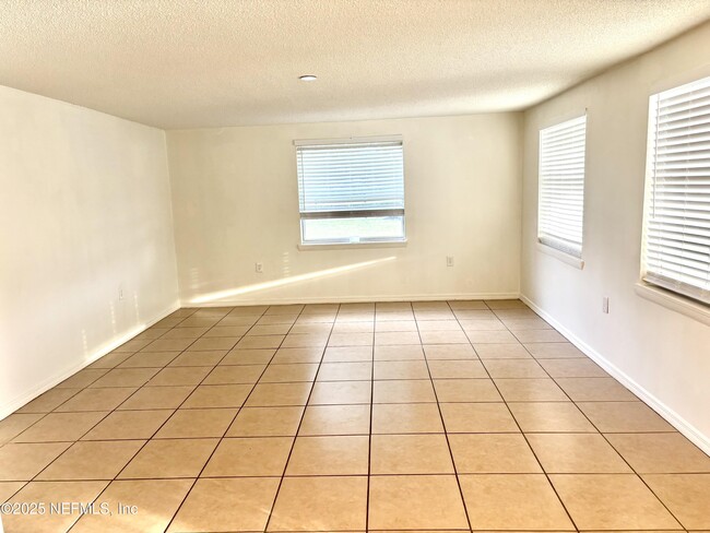 28541 Trigg Rd in Hilliard, FL - Building Photo - Building Photo