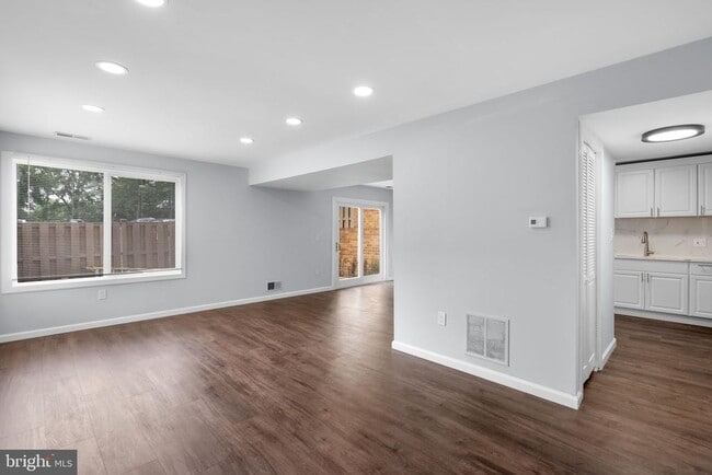 12603 Red Pepper Ct in Germantown, MD - Building Photo - Building Photo