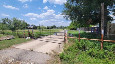 113 Draper Ln in Liberty Hill, TX - Building Photo - Building Photo