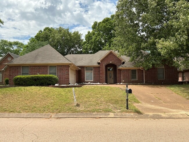 property at 5181 Marlboro Ct