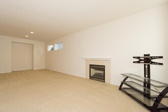 16878 Woodside Dr SE in Renton, WA - Building Photo - Building Photo