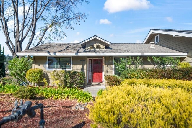 property at 14541 Oak St