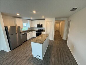 233 Kensington View Blvd in Winter Haven, FL - Building Photo - Building Photo