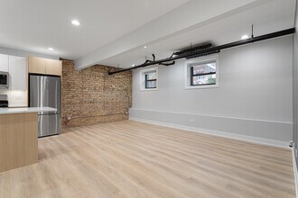 1245 W Morse Ave in Chicago, IL - Building Photo - Building Photo