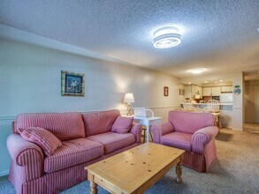 36011 Condo Dr in Rehoboth Beach, DE - Building Photo - Building Photo