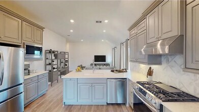 6306 Symphony Wave Dr in Park Row, TX - Building Photo - Building Photo