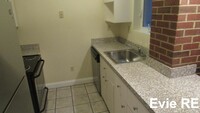 452 Hanover St, Unit 102 in Boston, MA - Building Photo - Building Photo