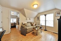 2124 W Haddon Ave, Unit 2 in Chicago, IL - Building Photo - Building Photo