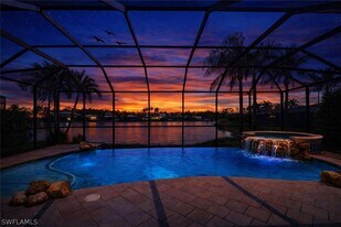 12730 Aviano Dr in Naples, FL - Building Photo
