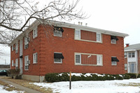 3404 Rowena Rd in Louisville, KY - Foto de edificio - Building Photo