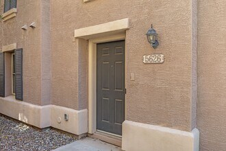 5626 S 21st Pl in Phoenix, AZ - Building Photo - Building Photo