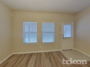 7210 Barrel Stage in San Antonio, TX - Building Photo - Building Photo