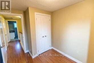 7591 Scholfield Rd in Niagara Falls, ON - Building Photo - Building Photo