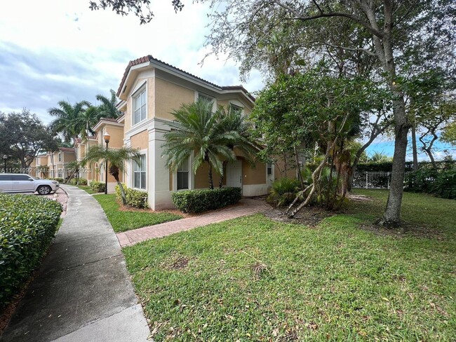 3038 SW 129th Terrace in Miramar, FL - Building Photo - Building Photo