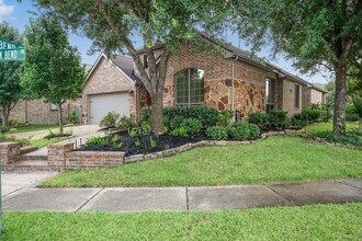 18419 Willow Oak Bend Dr in Cypress, TX - Building Photo - Building Photo