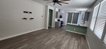4122 Golden Fleece Ave in Las Vegas, NV - Foto de edificio - Building Photo