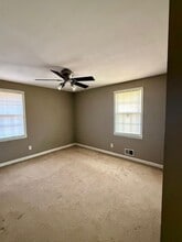 1220 E Main St in Duncan, SC - Building Photo - Building Photo