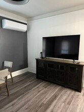 2538 Griffin Ave, Unit Griffin in Los Angeles, CA - Foto de edificio - Building Photo