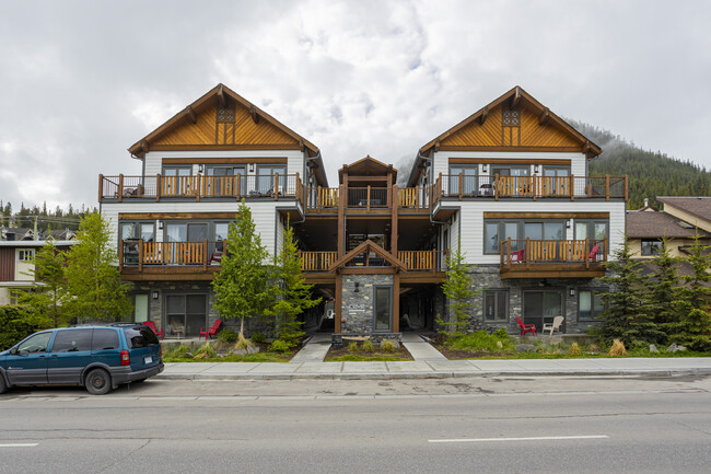 Buffalo Paddock in Banff, AB - Building Photo - Building Photo