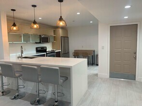 12471 NW 3rd St-Unit -D1 in Plantation, FL - Building Photo - Building Photo