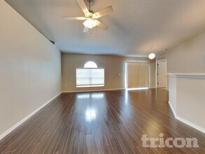 5148 Jenson Ave in Spring Hill, FL - Building Photo - Building Photo