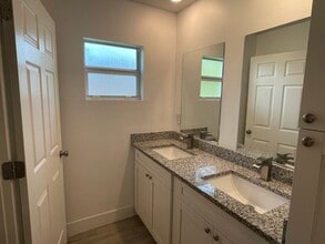 3720 SW 8th Pl in Cape Coral, FL - Building Photo - Building Photo