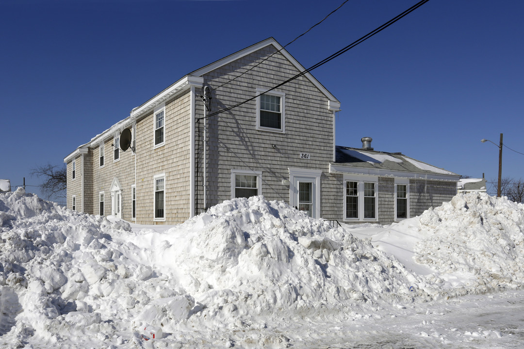 Snug Harbor in Quincy, MA - Building Photo