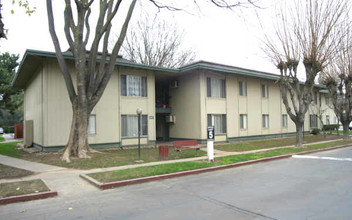 Mulberry Gardens Apartments in Sacramento, CA - Building Photo - Building Photo