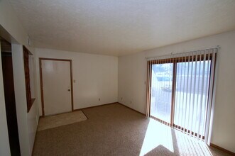 427 S Silverwood Ln in Goshen, IN - Building Photo - Building Photo