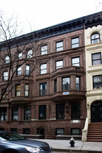 43 W 76th St in New York, NY - Building Photo - Building Photo