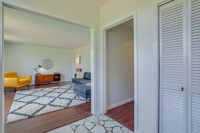 3610 S Mt Juliet Rd in Hermitage, TN - Building Photo - Building Photo