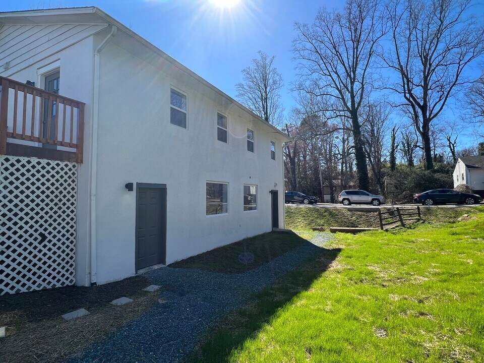 1307 King St, Unit Unit B in Charlottesville, VA - Building Photo