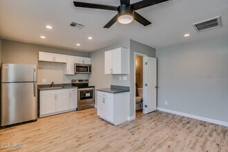 801 E Puget Ave in Phoenix, AZ - Building Photo - Building Photo