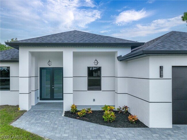 3905 Sunset Rd in Lehigh Acres, FL - Building Photo - Building Photo