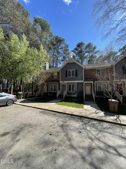 property at 121 Winners Cir