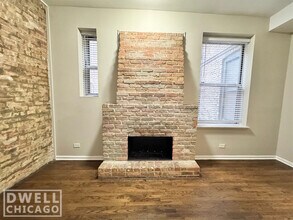 3430 N Elaine Pl, Unit 2 in Chicago, IL - Building Photo - Building Photo