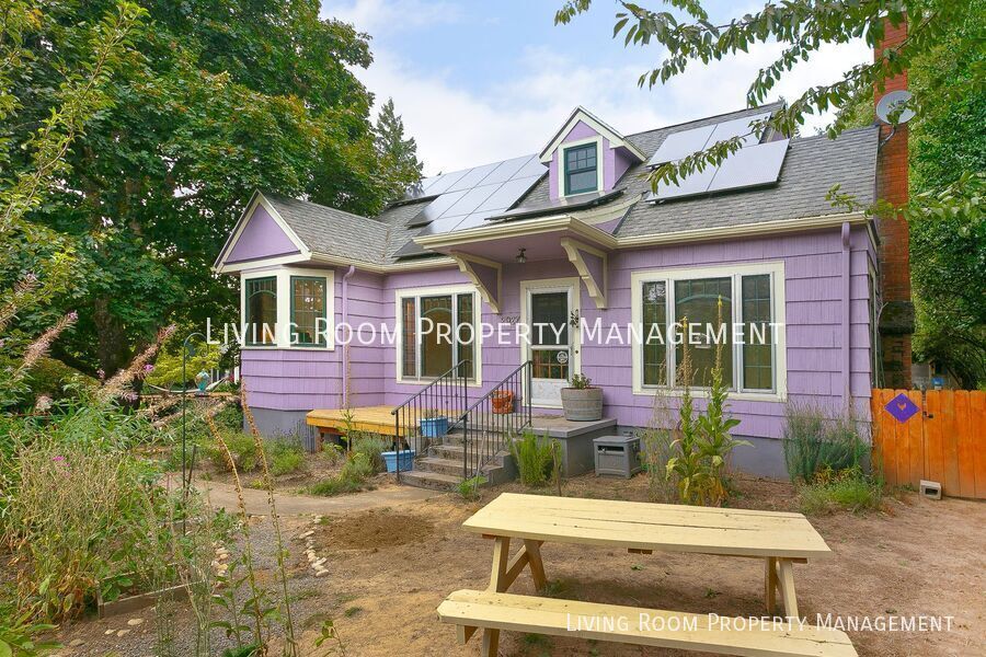 2927 SW Hume Ct in Portland, OR - Building Photo