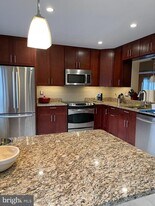 10354 College Square in Columbia, MD - Building Photo