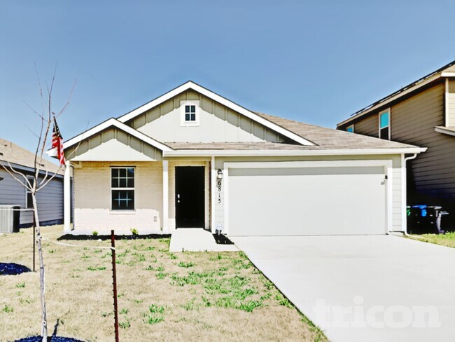 6815 Hibiscus Falls in San Antonio, TX - Building Photo - Building Photo