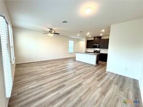 433 Panther Pass in Seguin, TX - Building Photo - Building Photo