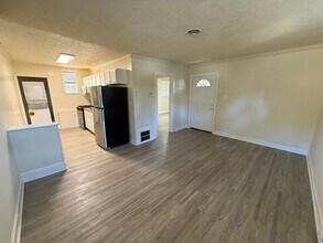 1 Jefferson Pl, Unit #8 in Athens, GA - Foto de edificio - Building Photo